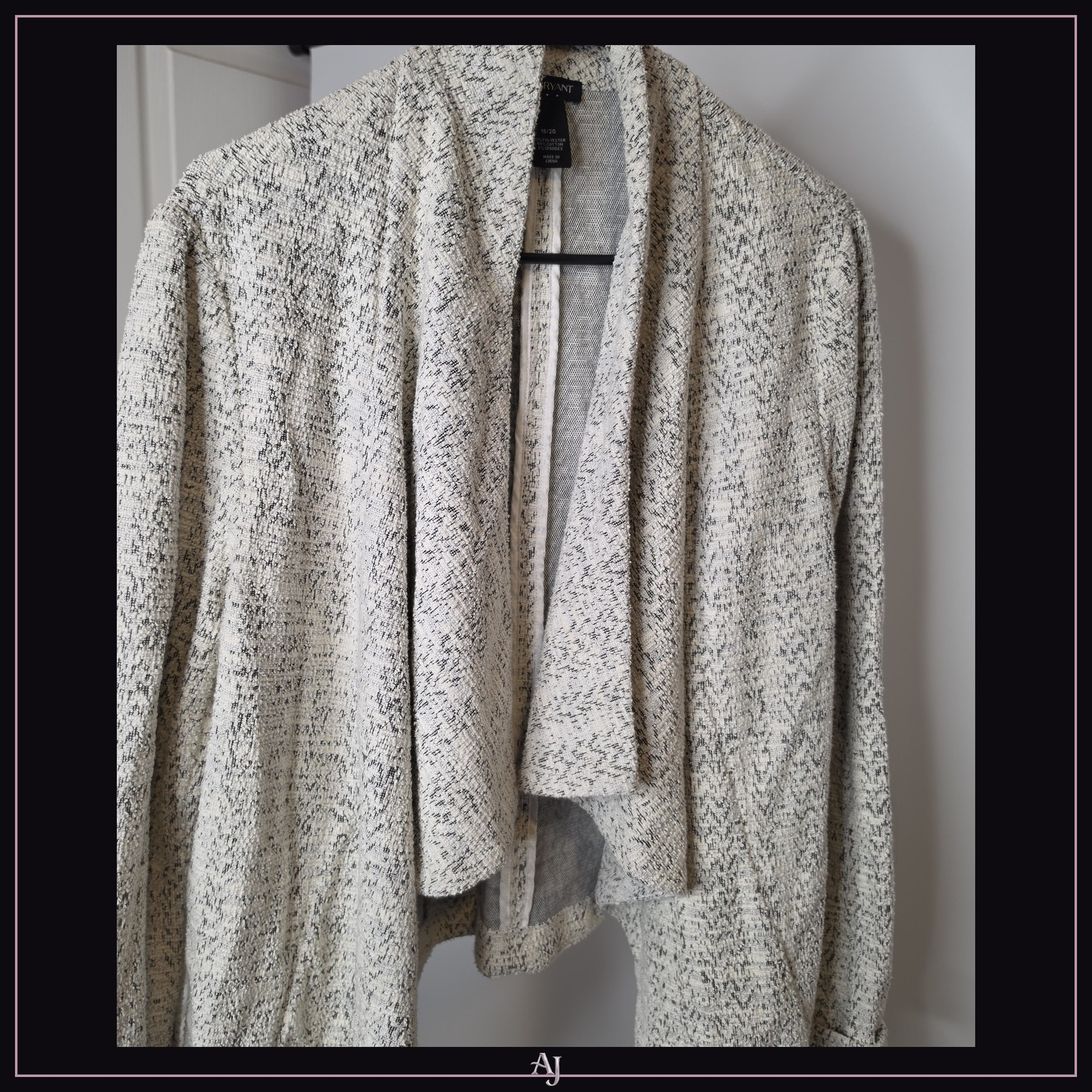 Lane Bryant Open Front Cardigan 18/20 Black & White Polyester Blend Lane Bryant Open Front Cardigan 18/20 Black & White Polyester Blend