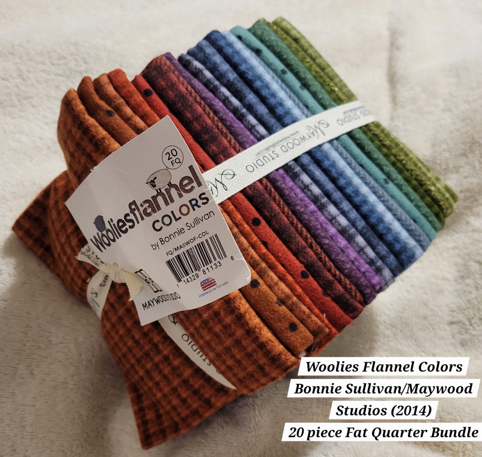 Maywood Studio Woolies Flannel Colors 20-Piece Fat Quarter Fabric Bundle Maywood Studio Woolies Flannel Colors 20-Piece Fat Quarter Fabric Bundle