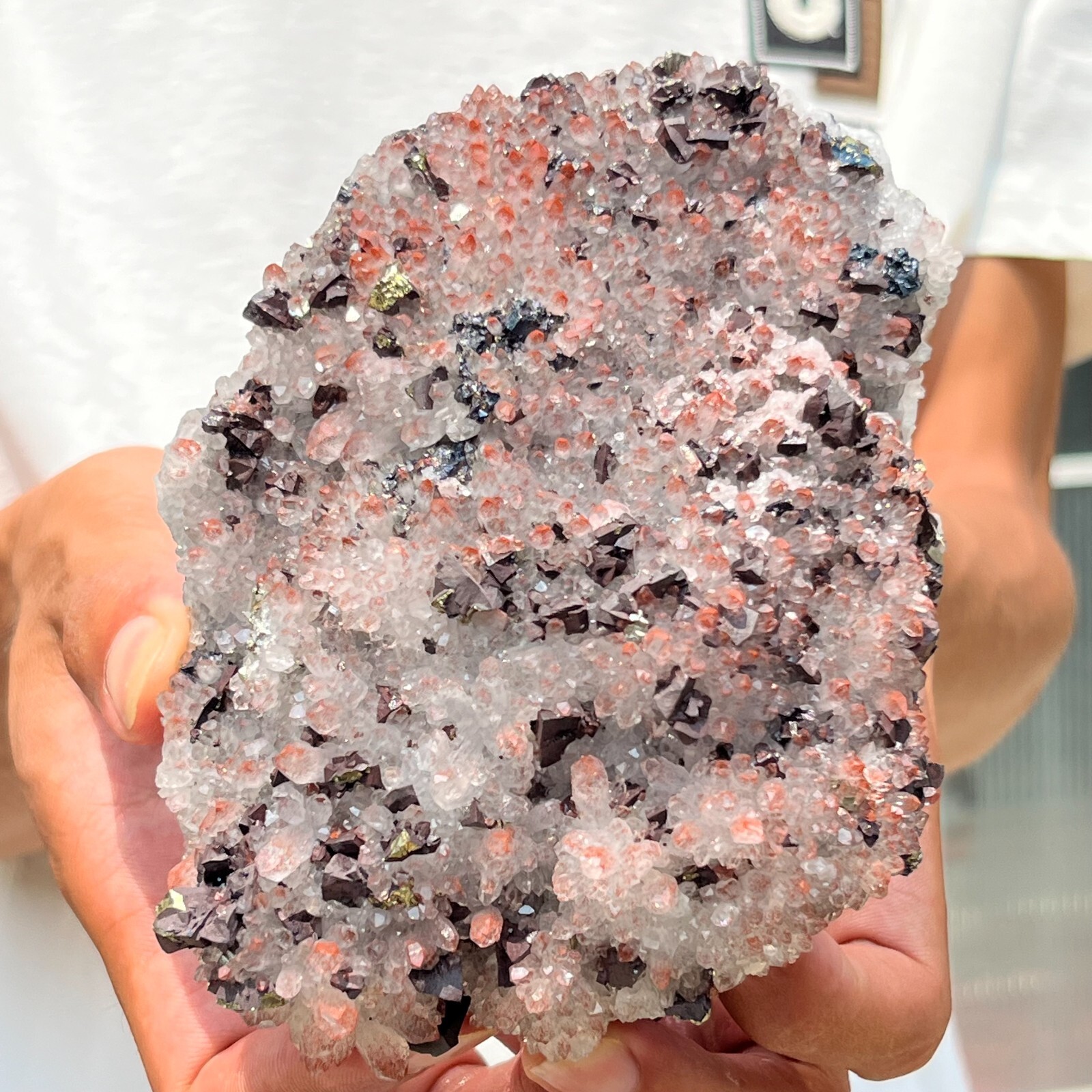 800g Large Natural Red Quartz Crystal Cluster & Pyrite Gold Mineral Specimen 800g Large Natural Red Quartz Crystal Cluster & Pyrite Gold Mineral Specimen