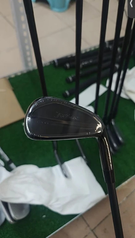 Titleist T200 Black Iron Set 4-PW, 48 Included, 8 Clubs (Set Makeup 4-PW, 48) Titleist T200 Black Iron Set 4-PW, 48 Included, 8 Clubs (Set Makeup 4-PW, 48)
