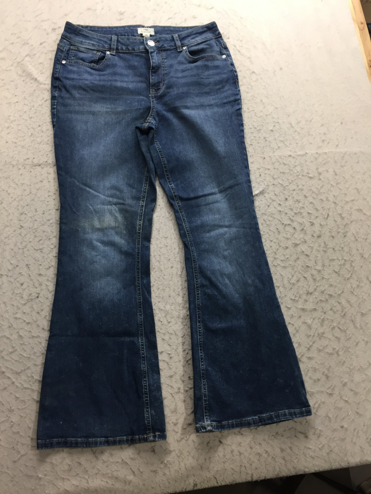 M Jeans Maurices Womens 12 Regular Original Fit Mid Rise Flare Blue Med. Wash