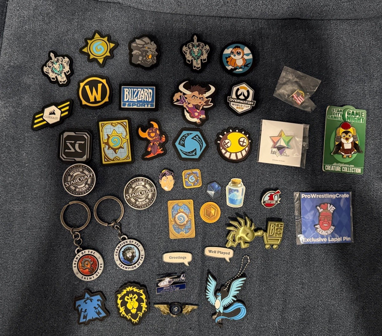 Blizzard & Blizzcon Patches, Pins + Other Mixed Collectibles Huge Lot