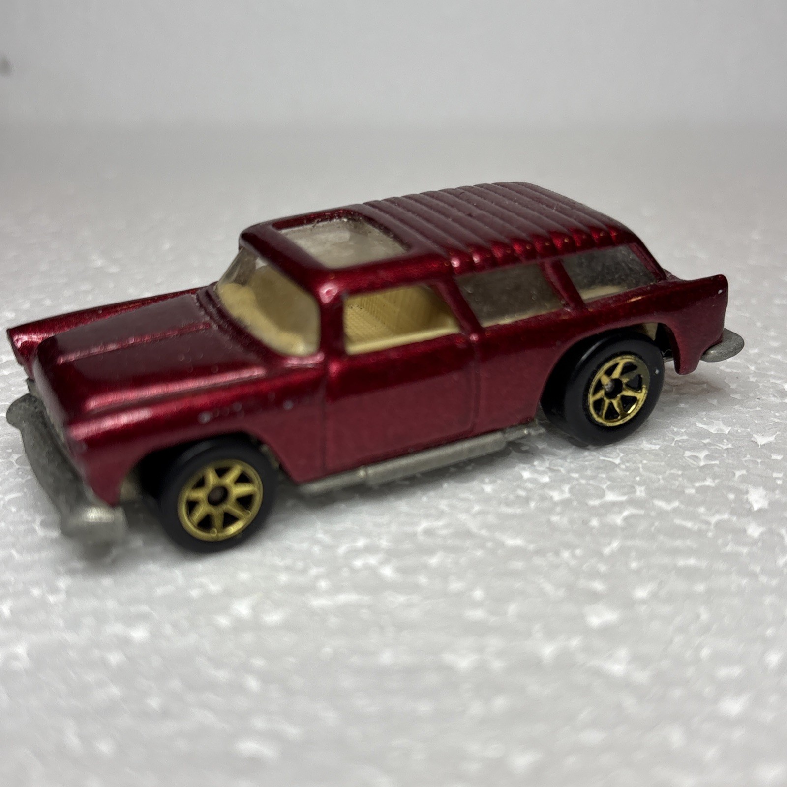 1969 Mattel Hot Wheels Redline Classic Nomad Red/Magenta W/ cream white Interior