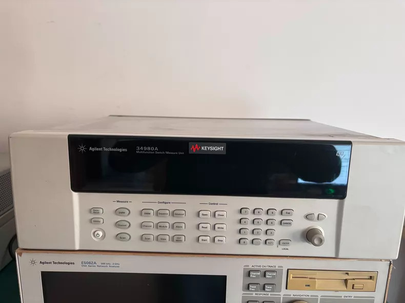 1 PCS Keysight Agilent 34980A Multifunction Switch Measurement Unit 1 PCS Keysight Agilent 34980A Multifunction Switch Measurement Unit