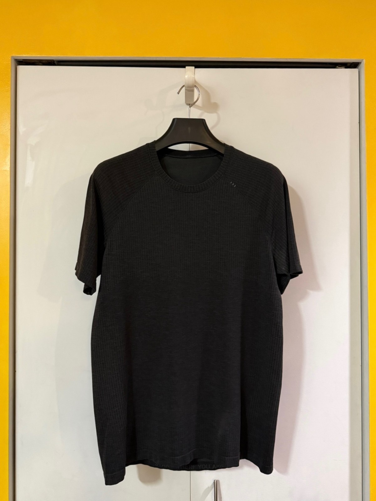 Lululemon Metal Vent Tech Short Sleeve Shirt Black Large Lululemon Metal Vent Tech Short Sleeve Shirt Black Large