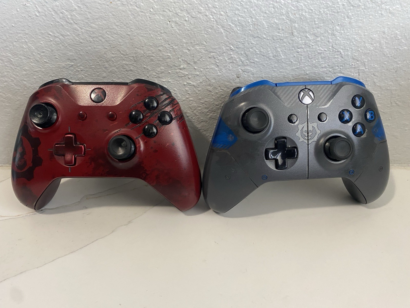 Microsoft Xbox One Gears of War 4 JD Fenix & Crimson Limited Edition Controllers Microsoft Xbox One Gears of War 4 JD Fenix & Crimson Limited Edition Controllers