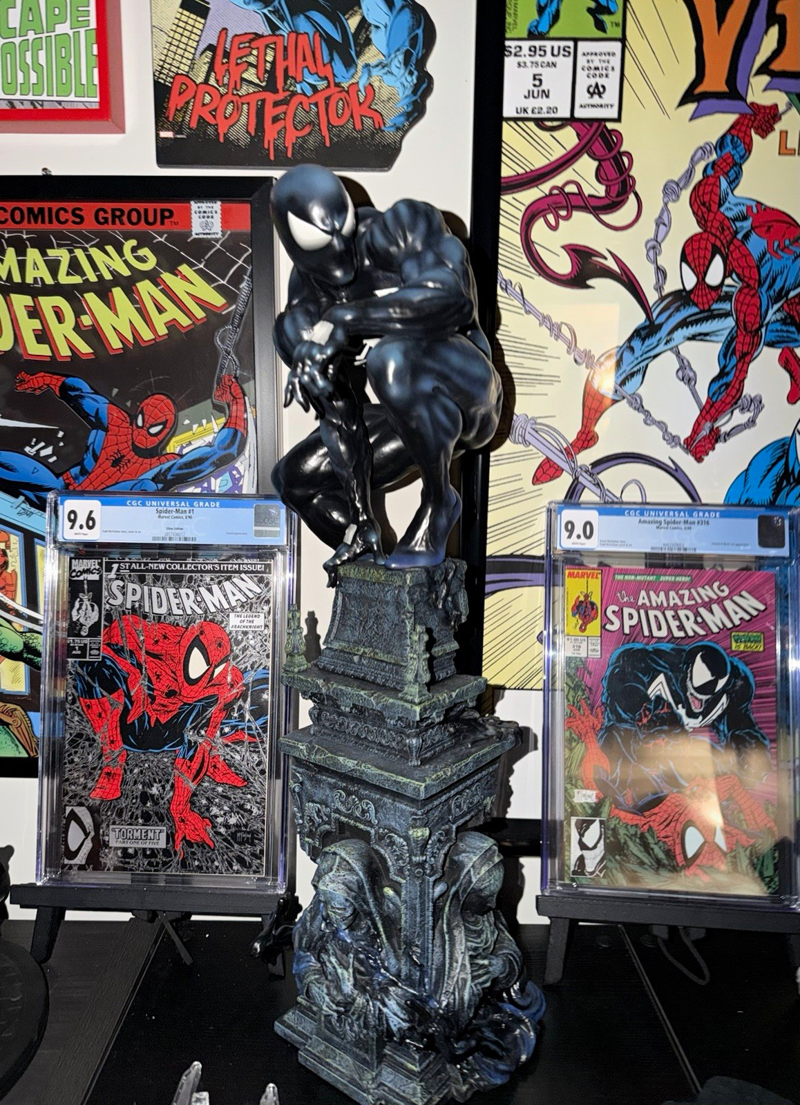 SIDESHOW COLLECTIBLES Symbiote Spider-Man PREMIUM FORMAT statue SIDESHOW COLLECTIBLES Symbiote Spider-Man PREMIUM FORMAT statue