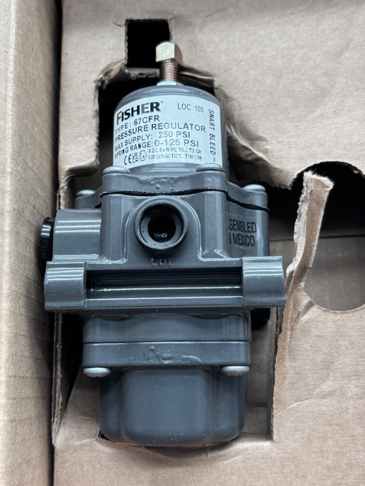 NEW EMERSON FISHER 67CF-1663-38579 PRESSURE REGULATOR Max 250PSI, 1/4
