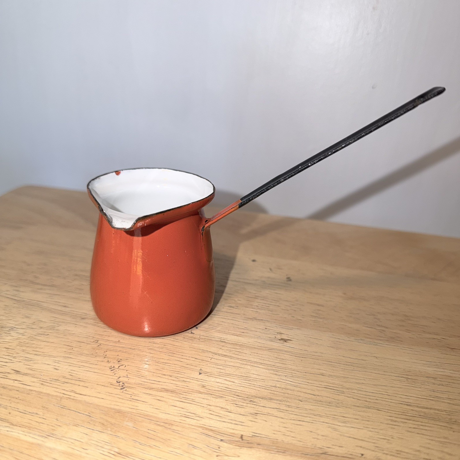 Vintage Orange Enamelware Small Ladle Dipper Butter Sauce Pot Yugoslavia #2 Vintage Orange Enamelware Small Ladle Dipper Butter Sauce Pot Yugoslavia #2