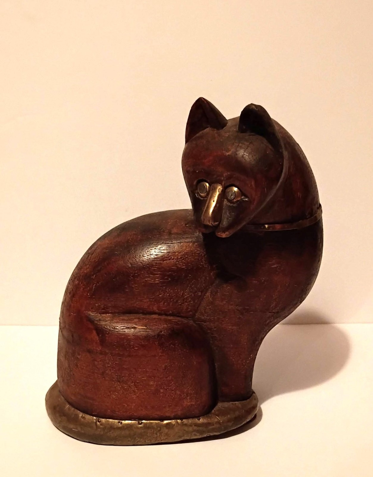 Vintage Indian Hand Carved Wood And Brass Cat Vintage Indian Hand Carved Wood And Brass Cat