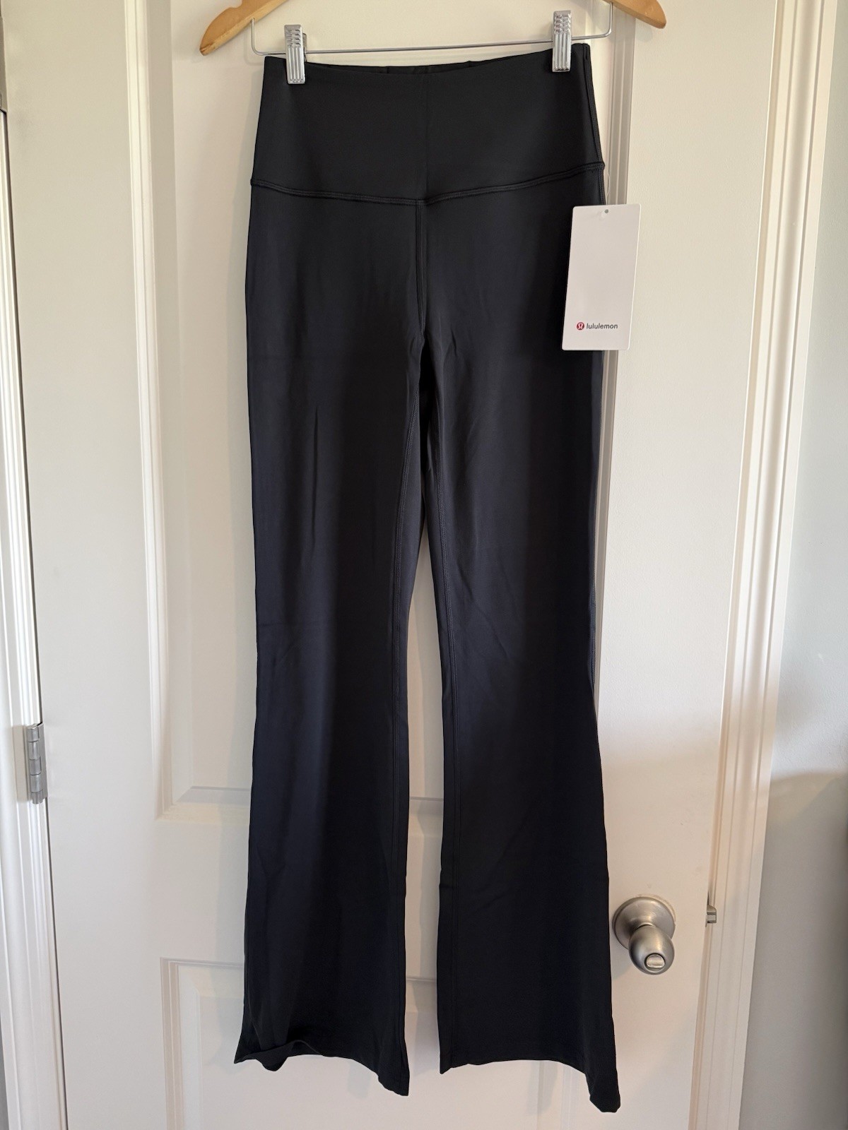 Lululemon Groove Nulu Super High Rise Flared Pant Regular Size 6 Black New Lululemon Groove Nulu Super High Rise Flared Pant Regular Size 6 Black New