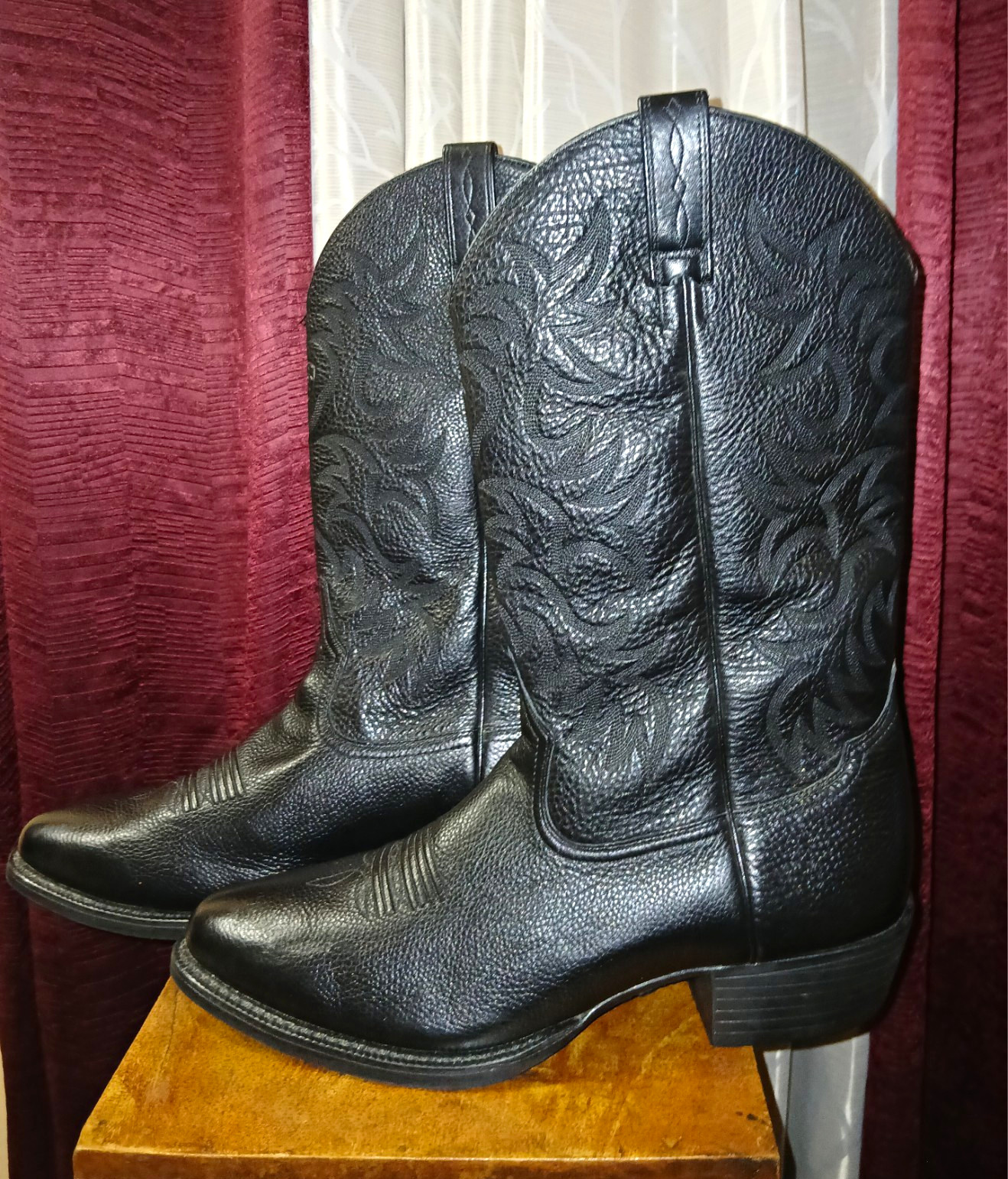 Ariat Heritage Roper Black Leather Western Boots Ariat Heritage Roper Black Leather Western Boots