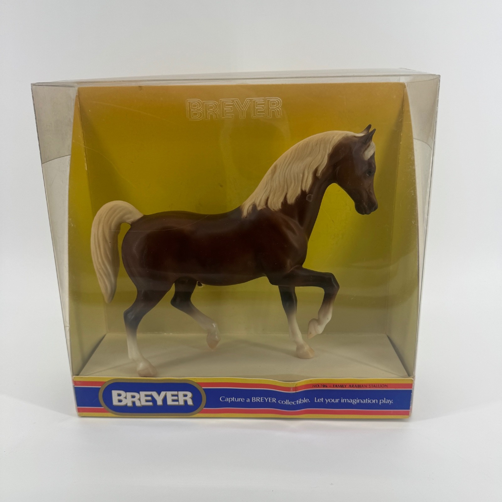 Vintage Breyer #706 Family Arabian Stallion 1986 Handpainted Horse Figurine Vintage Breyer #706 Family Arabian Stallion 1986 Handpainted Horse Figurine