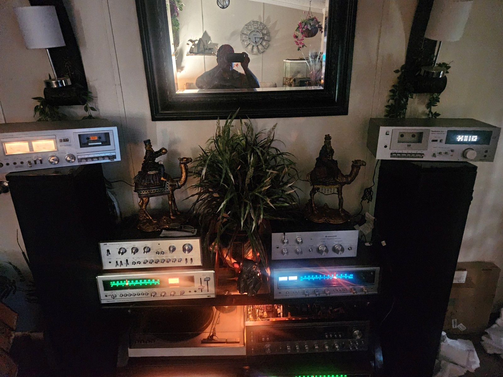 Vintage Audio Equipment. Tested And Cleaned. In Box Me If You\'re Interested 🔥