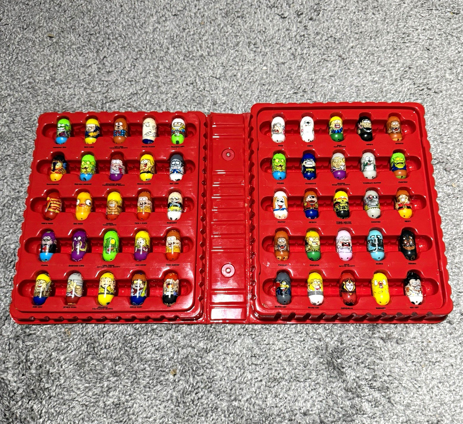Mighty Beanz HUGE Collectors Lot of 50 Set Bundle with Case Mighty Beanz HUGE Collectors Lot of 50 Set Bundle with Case