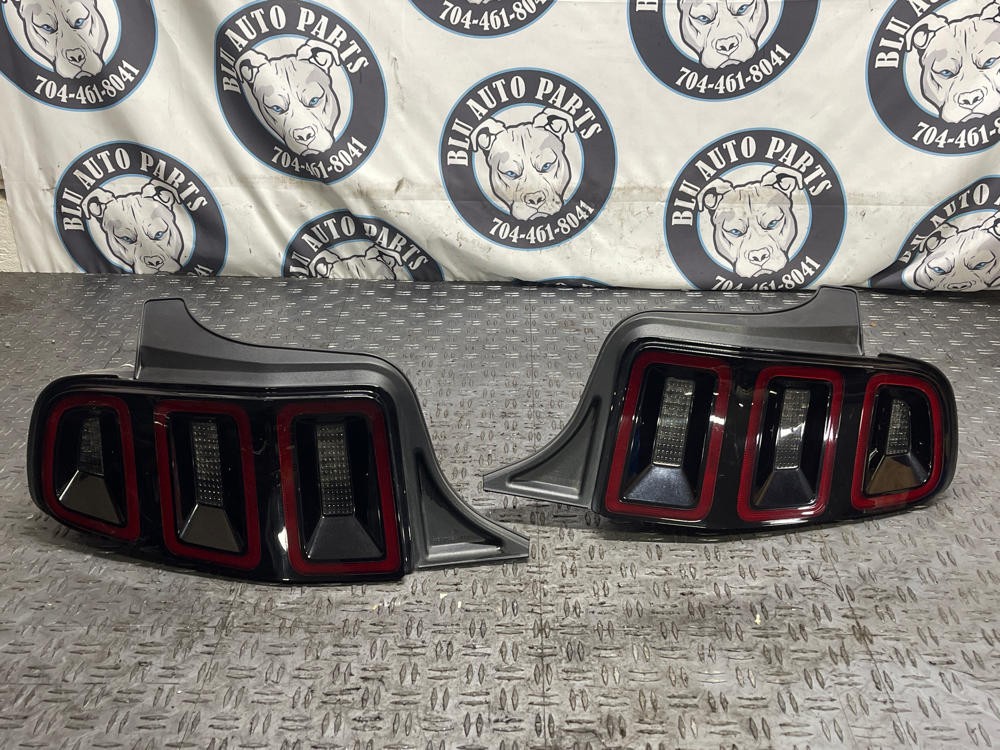 2011-14 Ford Mustang Boss 302 Taillights Pair LH RH OEM 87k Miles 307
