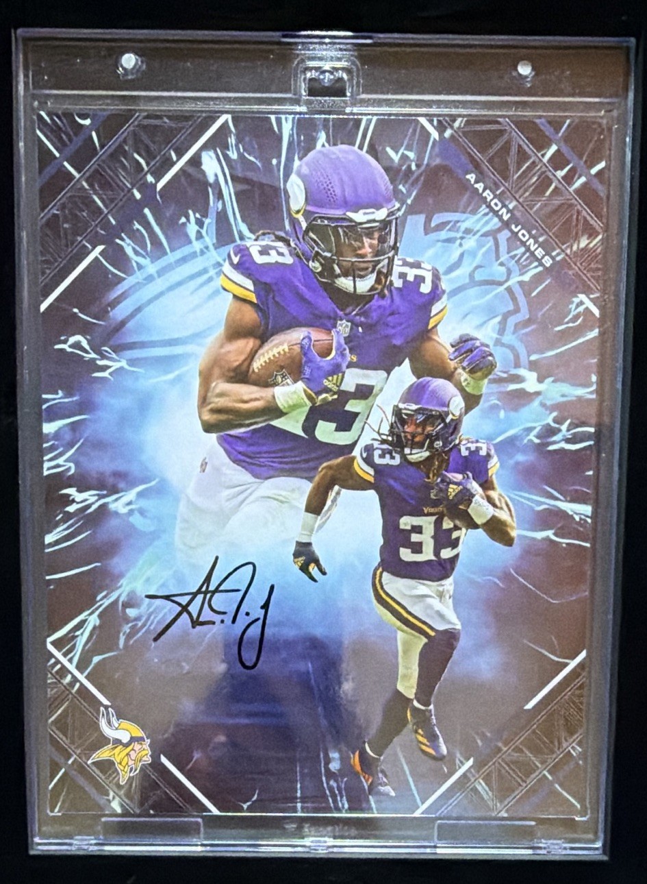 2025 Fanatics Emanate Aaron Jones Minnesota Vikings Hand Signed Bookend #10/10 2025 Fanatics Emanate Aaron Jones Minnesota Vikings Hand Signed Bookend #10/10