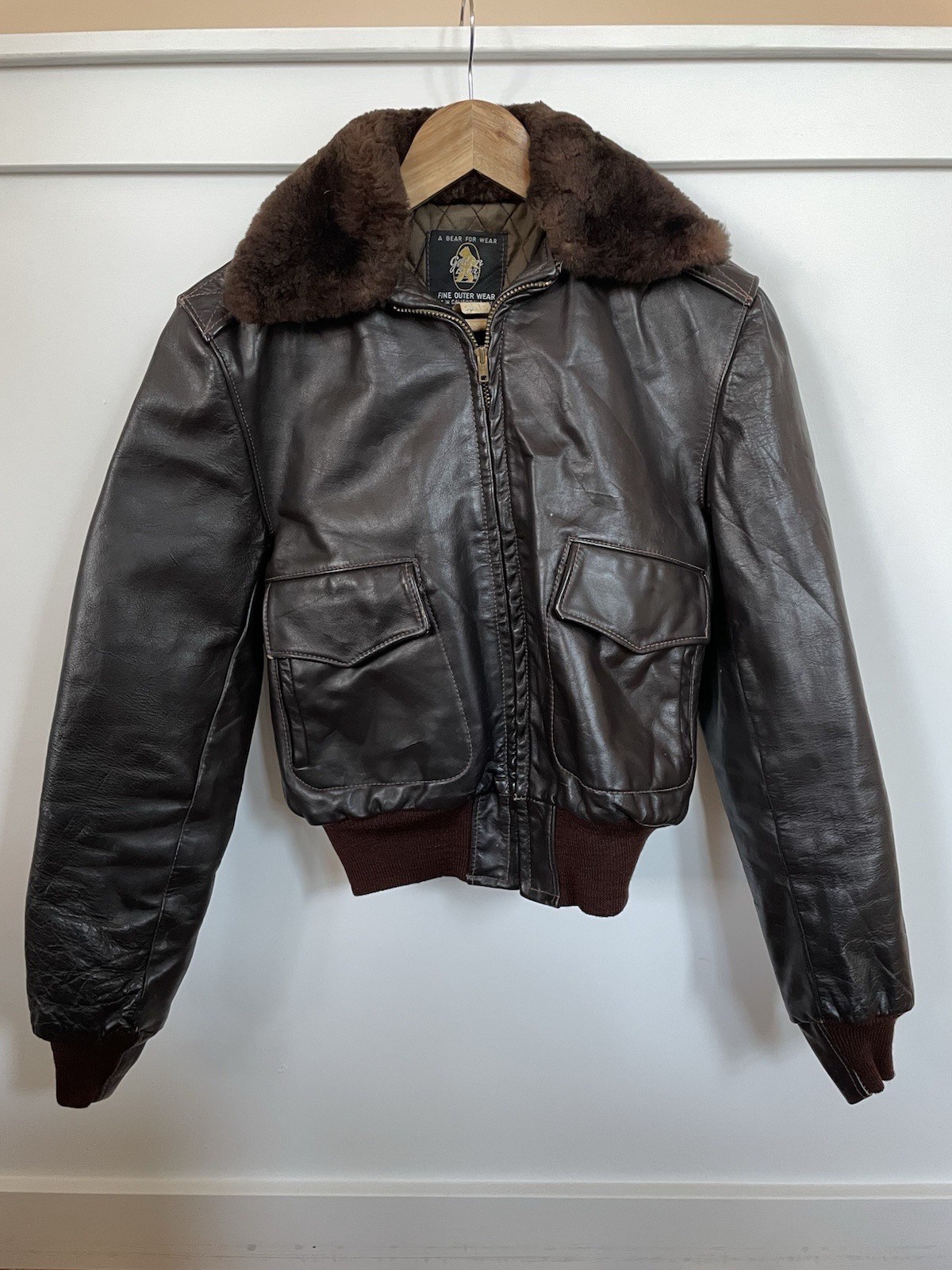 Vtg 60s Golden Bear Ladies 12 Leather Bomber Jacket Horsehide Mouton Collar