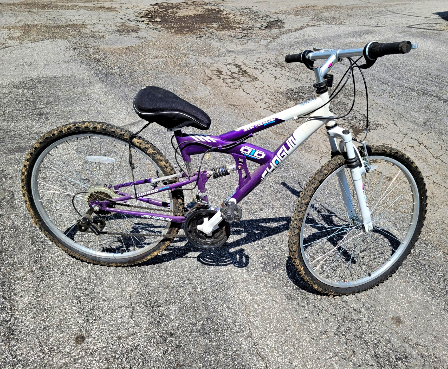 Huffy Extent 24in Girls Mountain Bike 6-Speed Front Suspension V-Brake Purple Huffy Extent 24in Girls Mountain Bike 6-Speed Front Suspension V-Brake Purple