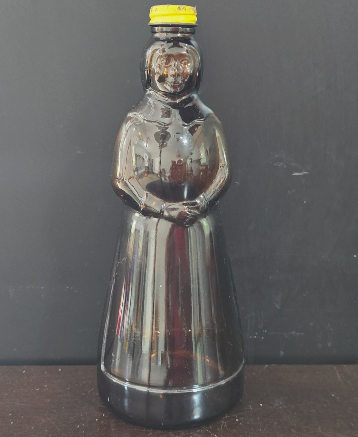 Vtg Mrs. Butterworth\'s Amber Glass Syrup Bottle Figural Yellow Metal Cap 6472 Vtg Mrs. Butterworth\'s Amber Glass Syrup Bottle Figural Yellow Metal Cap 6472