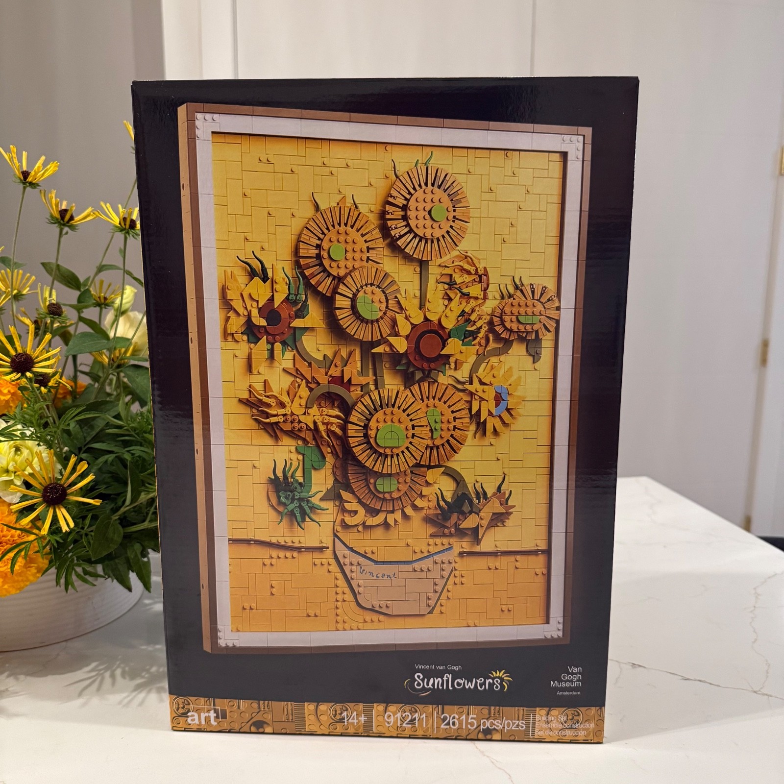 Vincent Van Gogh Sunflowers Brick Building Set l 2615 Pieces l Generic Brand