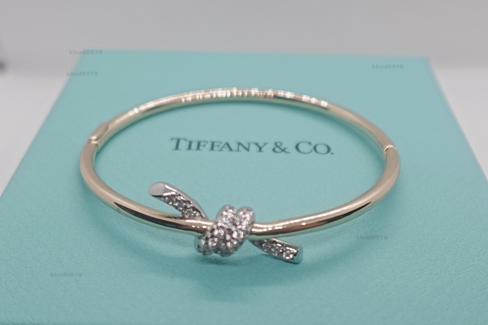 Gift.Knot Bangle 18K&White+Gold DiamondTlfanyCo SZ 6.7+0.2\ Gift.Knot Bangle 18K&White+Gold DiamondTlfanyCo SZ 6.7+0.2\