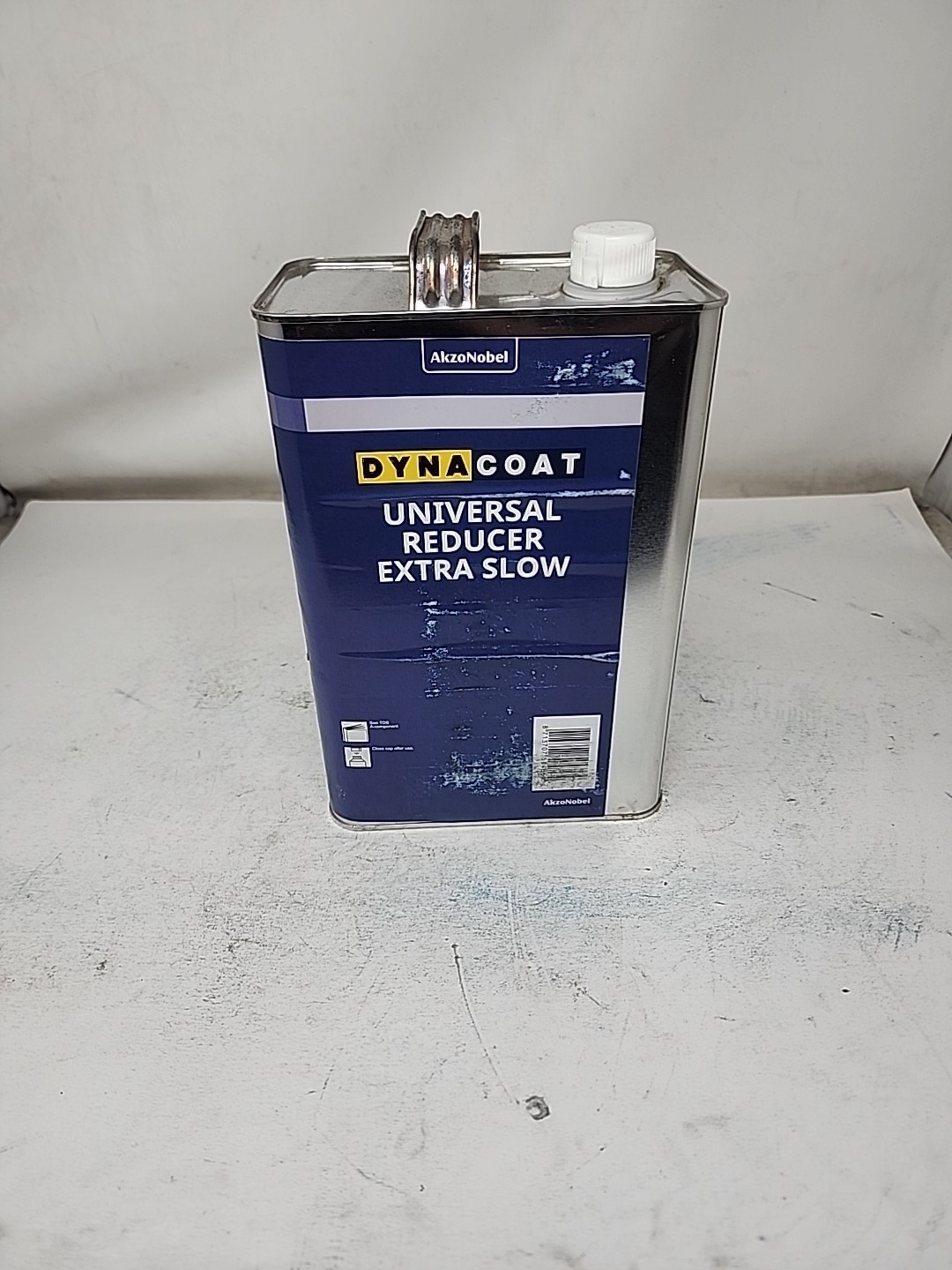 AKZONOBEL DYNACOAT UNIVERSAL REDUCER EXTRA SLOW 1 US GALLON / 3.79 L #568012 AKZONOBEL DYNACOAT UNIVERSAL REDUCER EXTRA SLOW 1 US GALLON / 3.79 L #568012