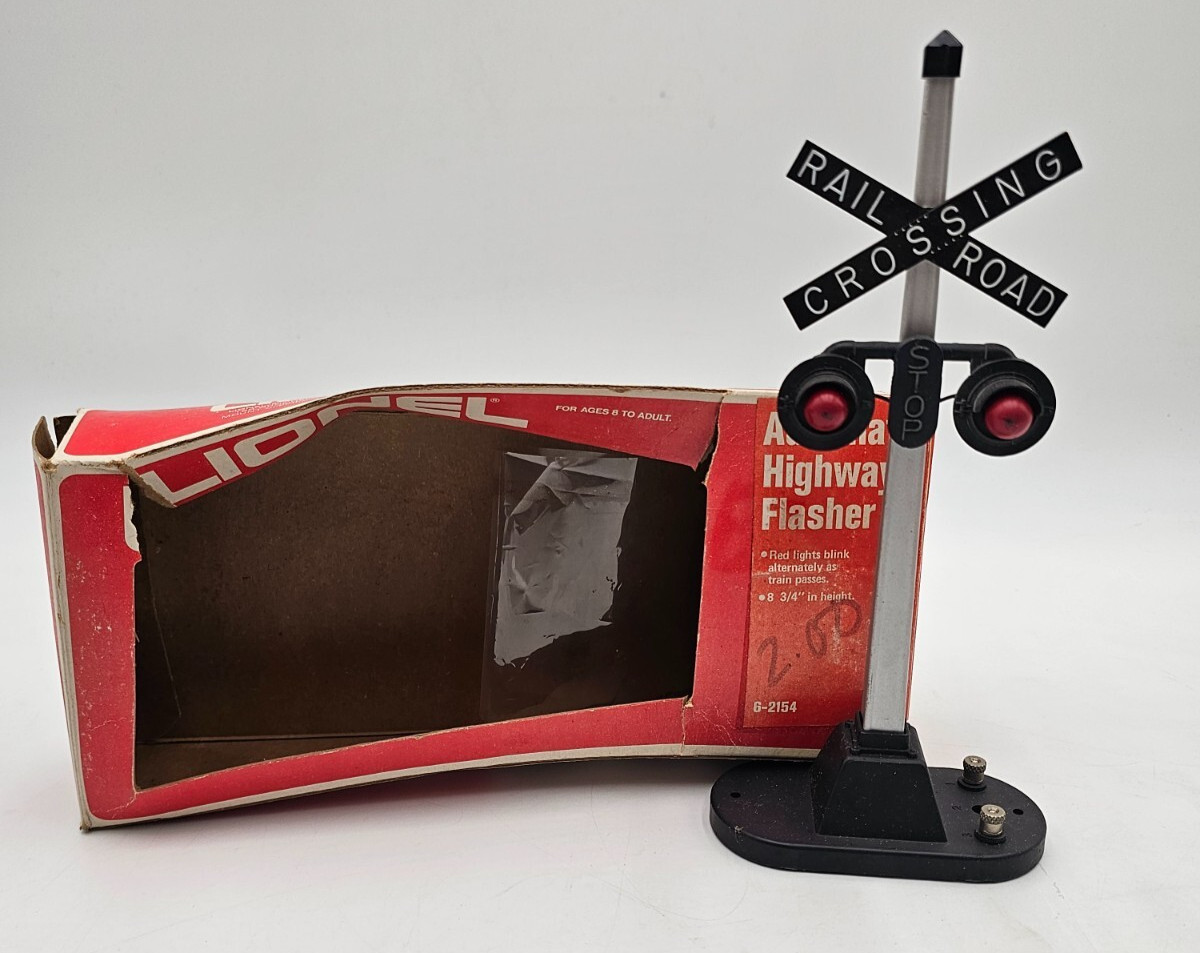 Lionel 6-2154 Automatic Highway Flasher Lionel 6-2154 Automatic Highway Flasher