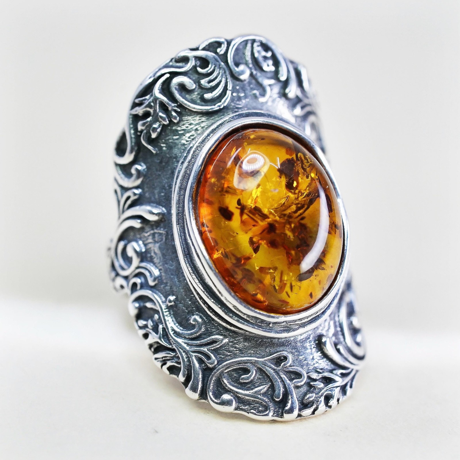 Size 7.25, Israel PZ Israel Sterling Silver Oval Amber Ring, Leaf Vine Band Size 7.25, Israel PZ Israel Sterling Silver Oval Amber Ring, Leaf Vine Band
