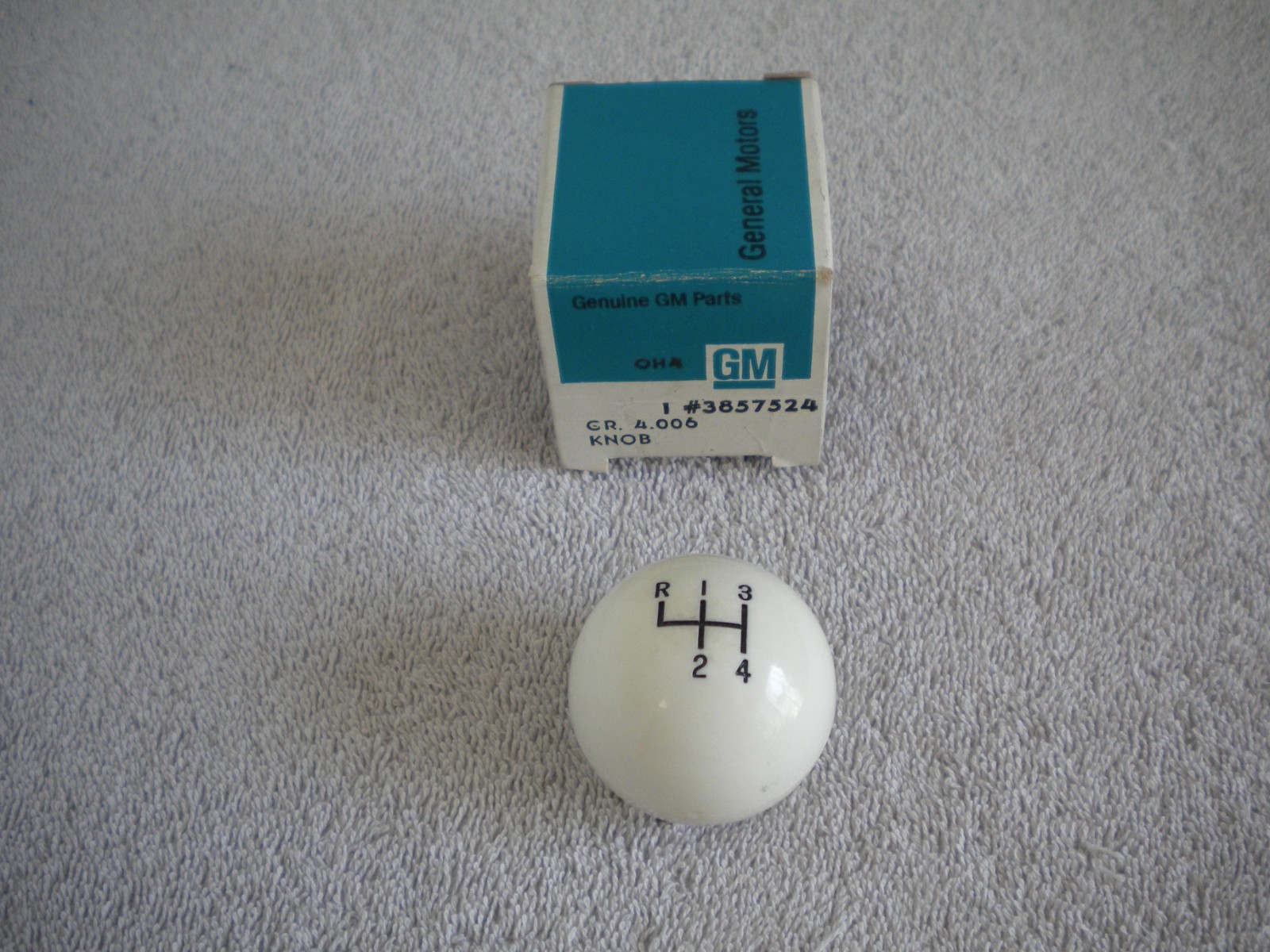 NOS 1964-67 CHEVY NOVA IMPALA CHEVELLE 4SPEED SHIFT KNOB  3857524 BOXED