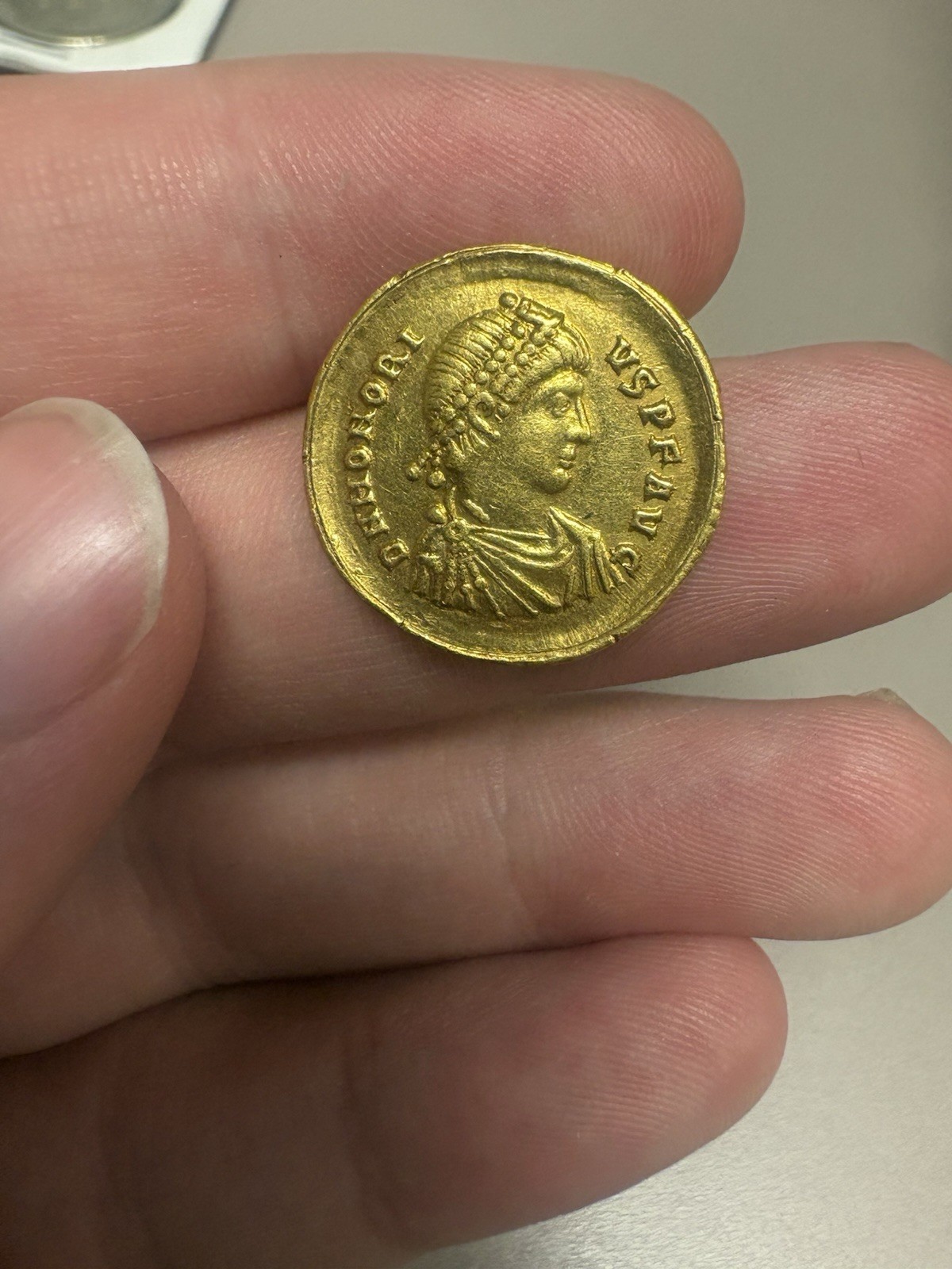 393-423 AD Roman Emperor Honorius Gold Solidus 393-423 AD Roman Emperor Honorius Gold Solidus