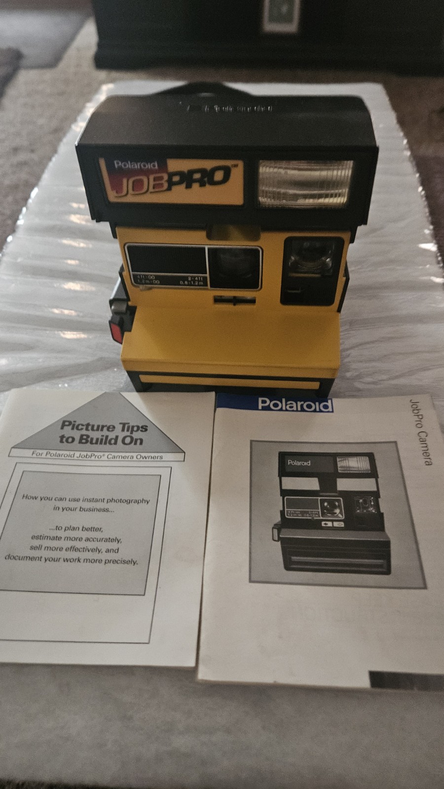 POLOROID JOB PRO VINTAGE INSTANT CAMERA WITH STRAP FLASH