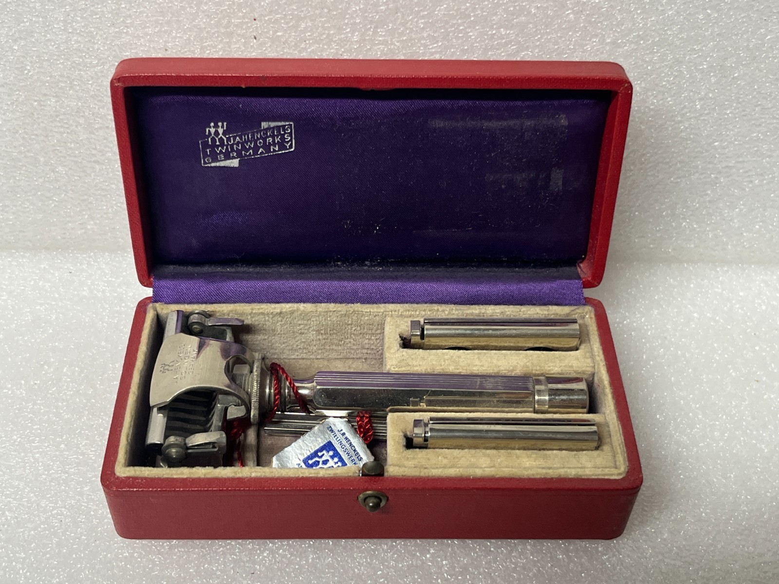 RARE VINTAGE ANTIQUE J.A.HENCKELS TWIN WORKS SOLINGEN GERMANY RAZOR RARE VINTAGE ANTIQUE J.A.HENCKELS TWIN WORKS SOLINGEN GERMANY RAZOR