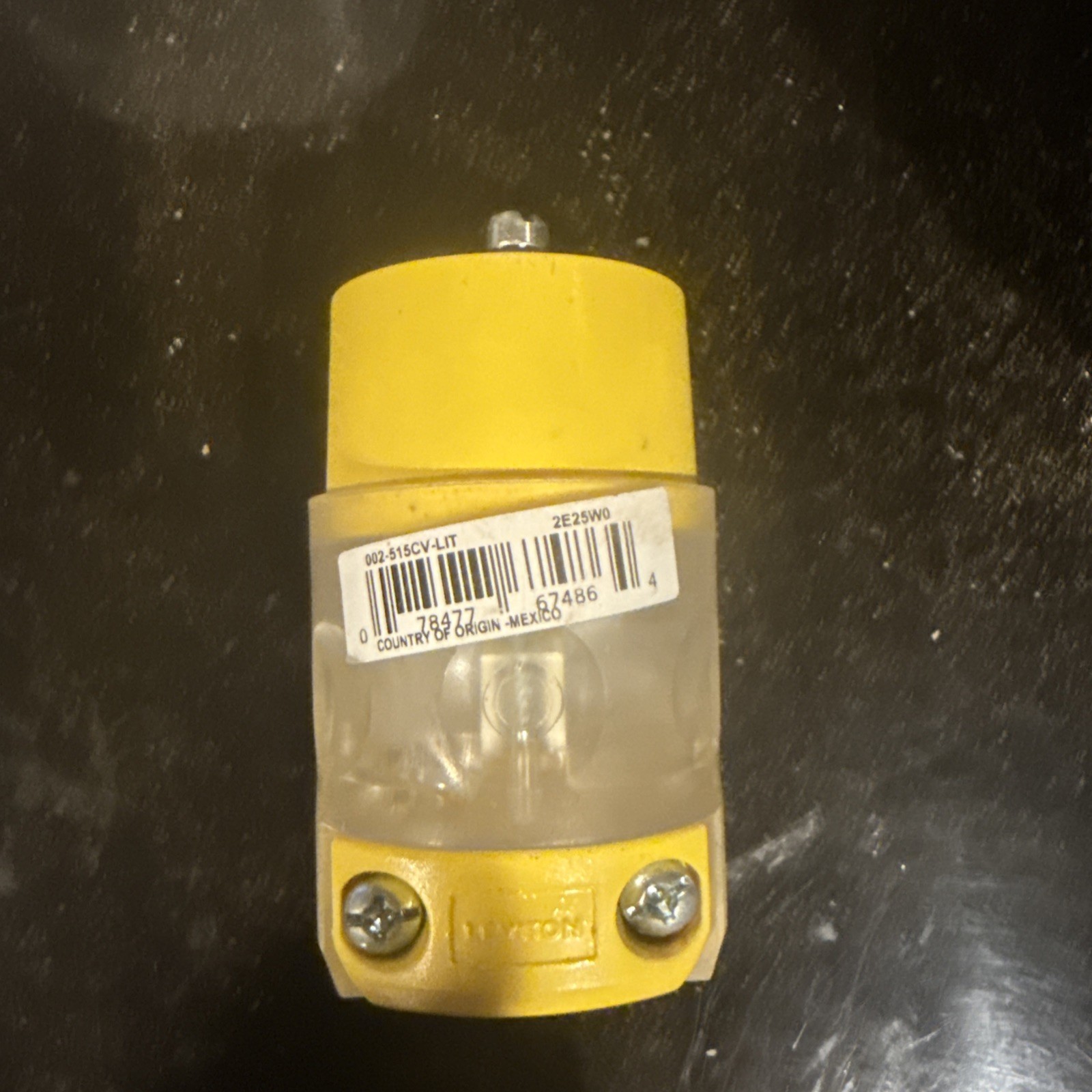 Leviton 515CV-LIT 15A 125V Residential Grade Grounding Straight Blade Connector
