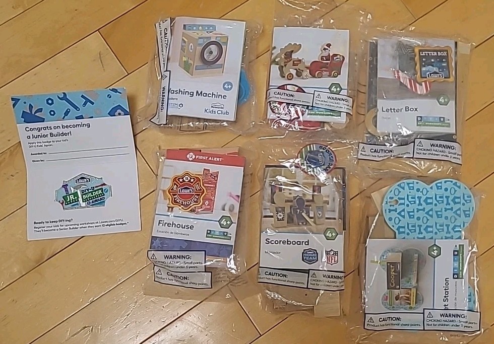 Lowe\'s DIY Builder Bundle AUG 2025 - JAN 2026 - 6 Kits & Jr. Builder Patch Lowe\'s DIY Builder Bundle AUG 2025 - JAN 2026 - 6 Kits & Jr. Builder Patch
