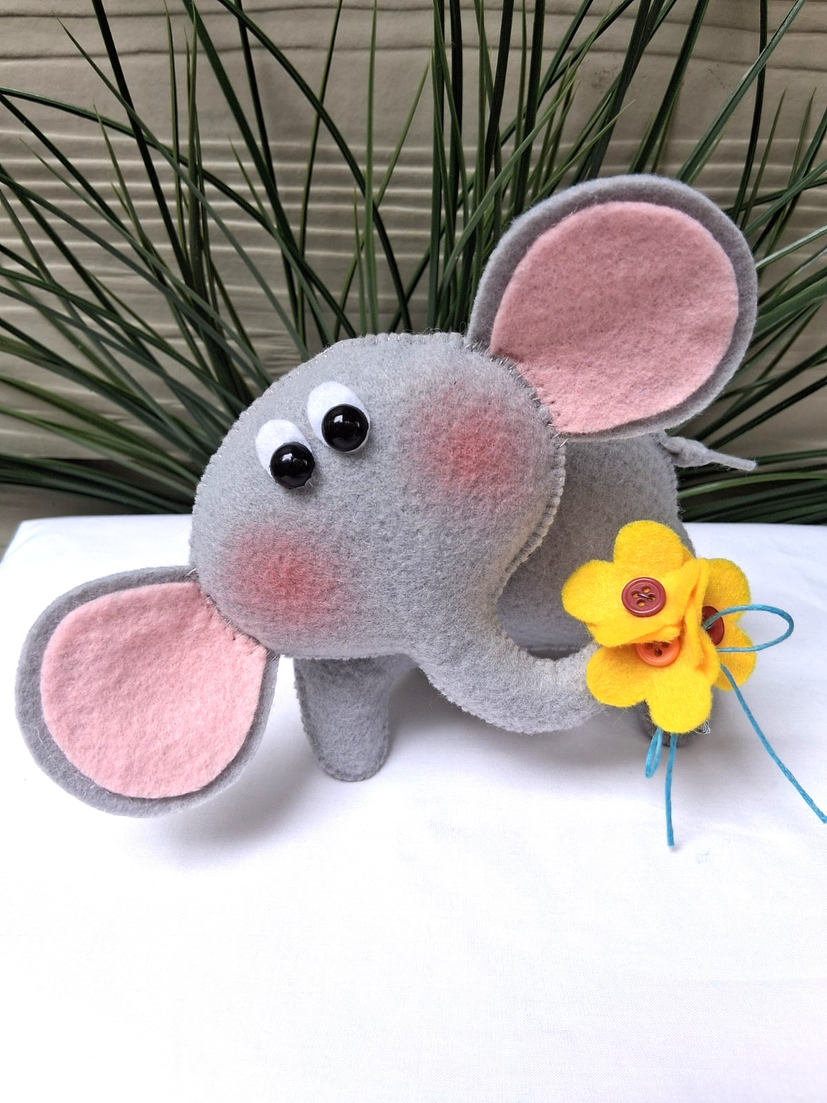 OOAK Primitive Folk Art Raggedy Handmade 6” Whimsical Elephant felt doll. New.