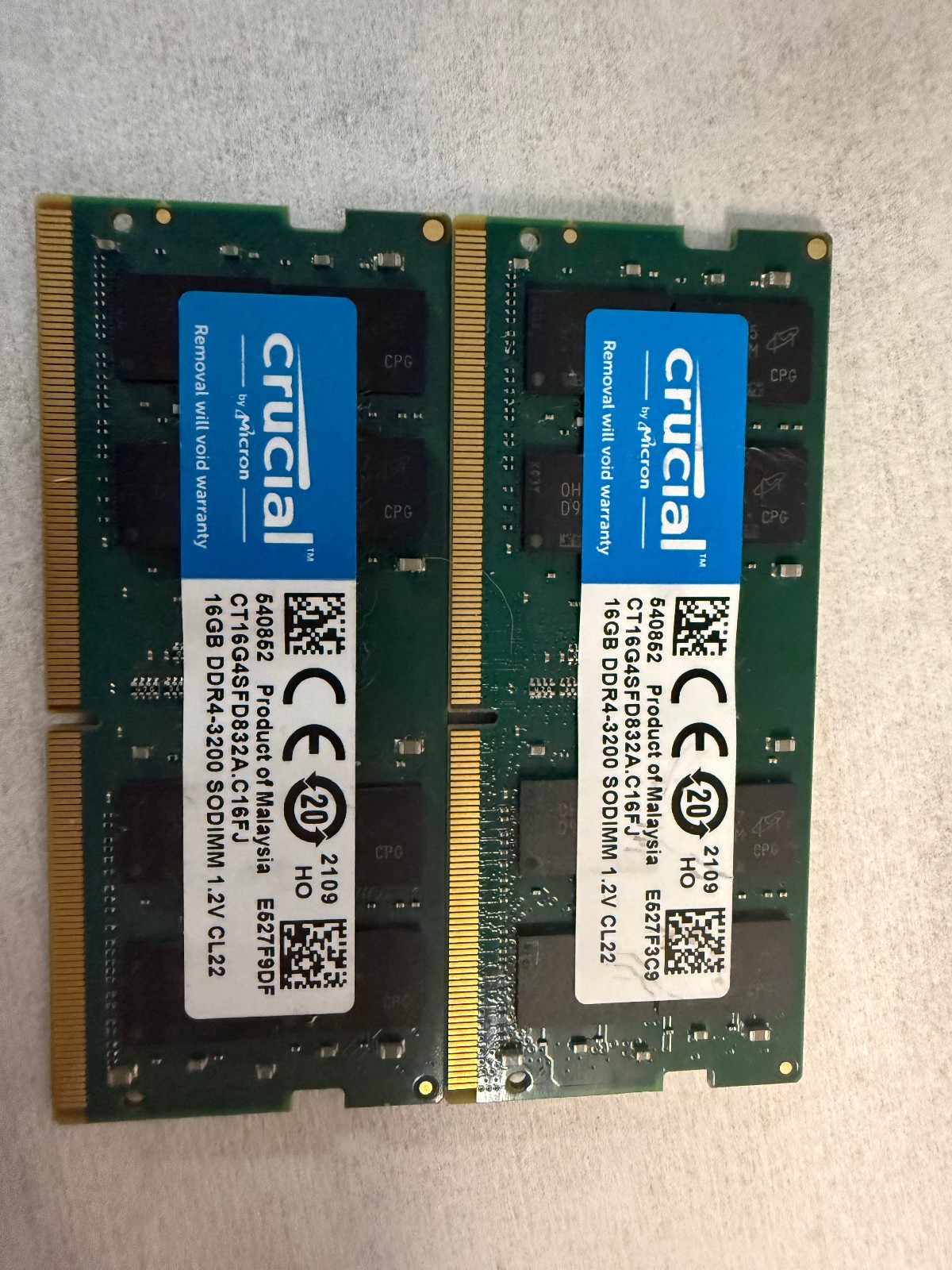 LOT OF 2 Crucial 16GB 3200MHz DDR4 SODIMM Laptop 1.2V Memory RAM CT16G4SFD832A