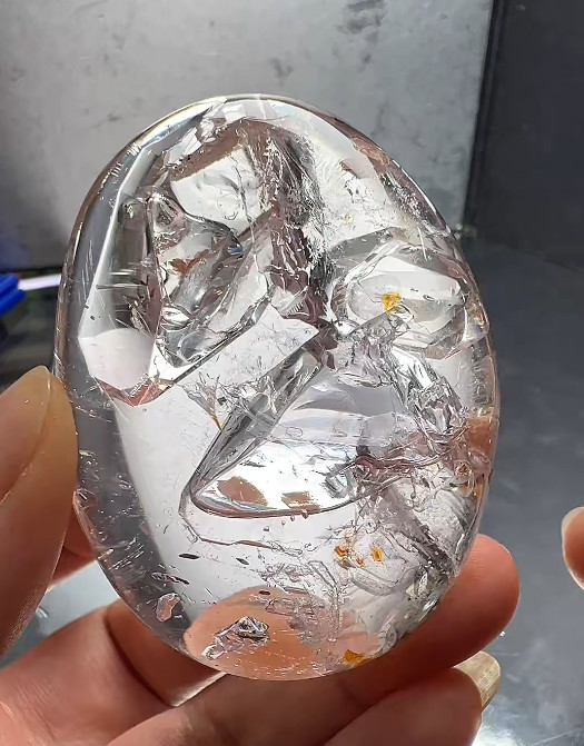 63*47*29mm Natural Enhydro Quartz Moving Water Drop Specimens Palm Reiki 63*47*29mm Natural Enhydro Quartz Moving Water Drop Specimens Palm Reiki