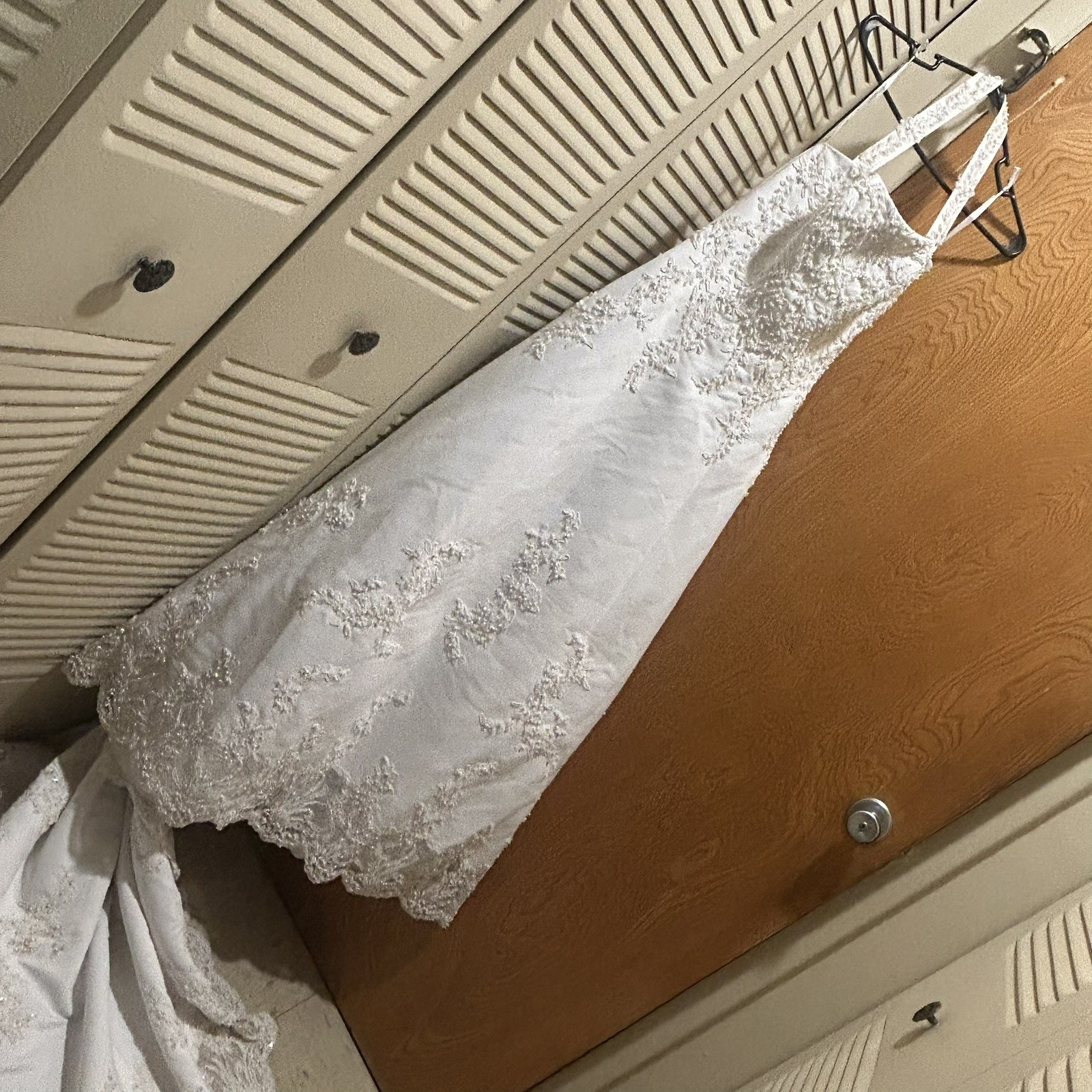 Davids Bridal Wedding Dress White Embellished with beads all over Size 8 Davids Bridal Wedding Dress White Embellished with beads all over Size 8