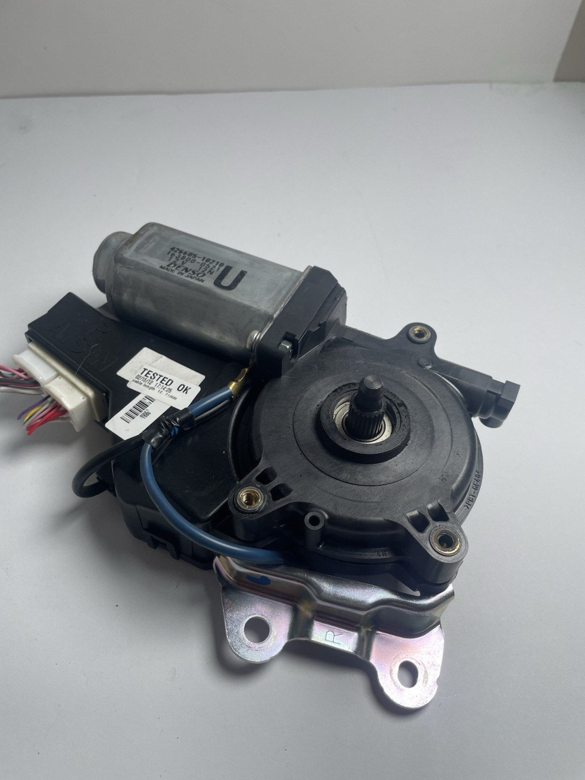 11-20 Toyota Sienna Right Power Sliding Door Motor OEM Aisin 426605-10210 11-20 Toyota Sienna Right Power Sliding Door Motor OEM Aisin 426605-10210