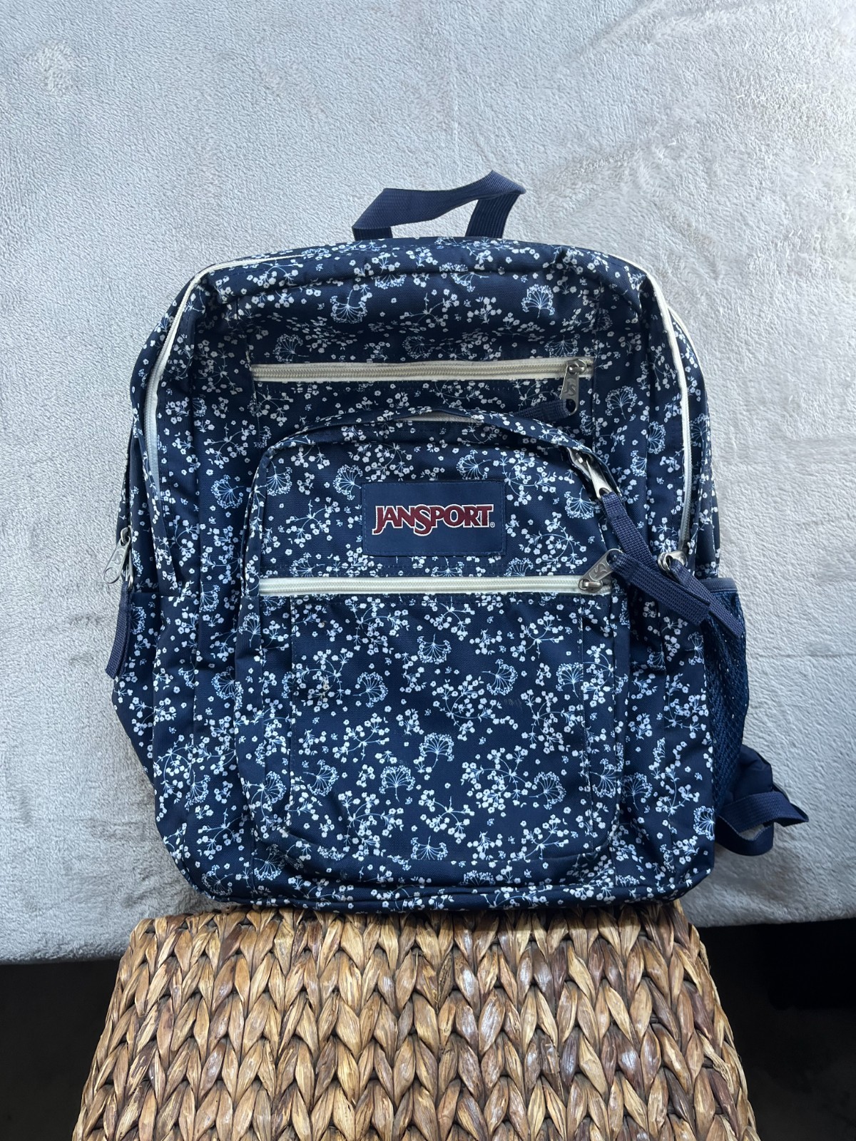 JanSport Blue White Floral Backpack Book Bag JanSport Blue White Floral Backpack Book Bag