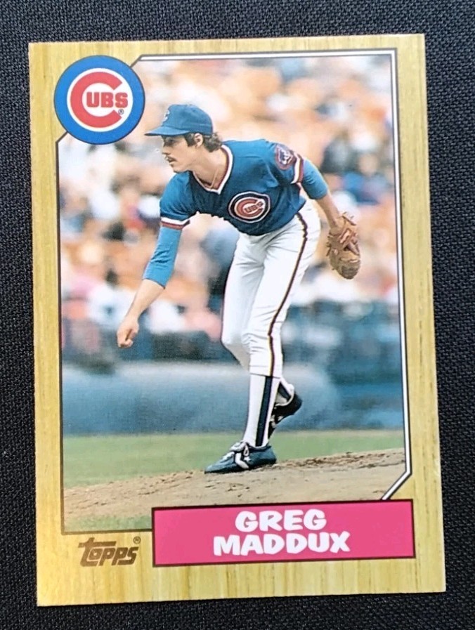 1987 Topps Traded - Greg Maddux #70T (Rookie Card) 1987 Topps Traded - Greg Maddux #70T (Rookie Card)