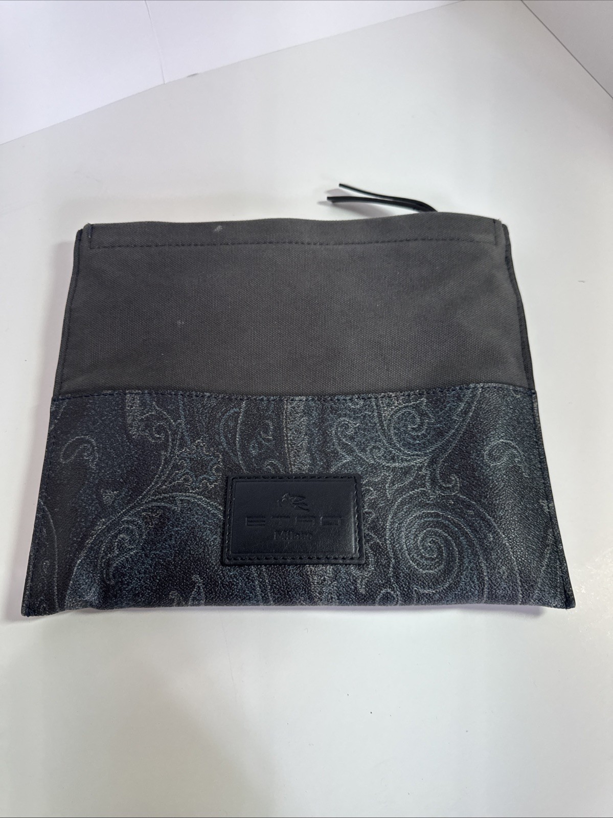 Etro Milano Paisley Leather Pouch Bag 11x9 With Belt And Dust Bag Z10 Etro Milano Paisley Leather Pouch Bag 11x9 With Belt And Dust Bag Z10