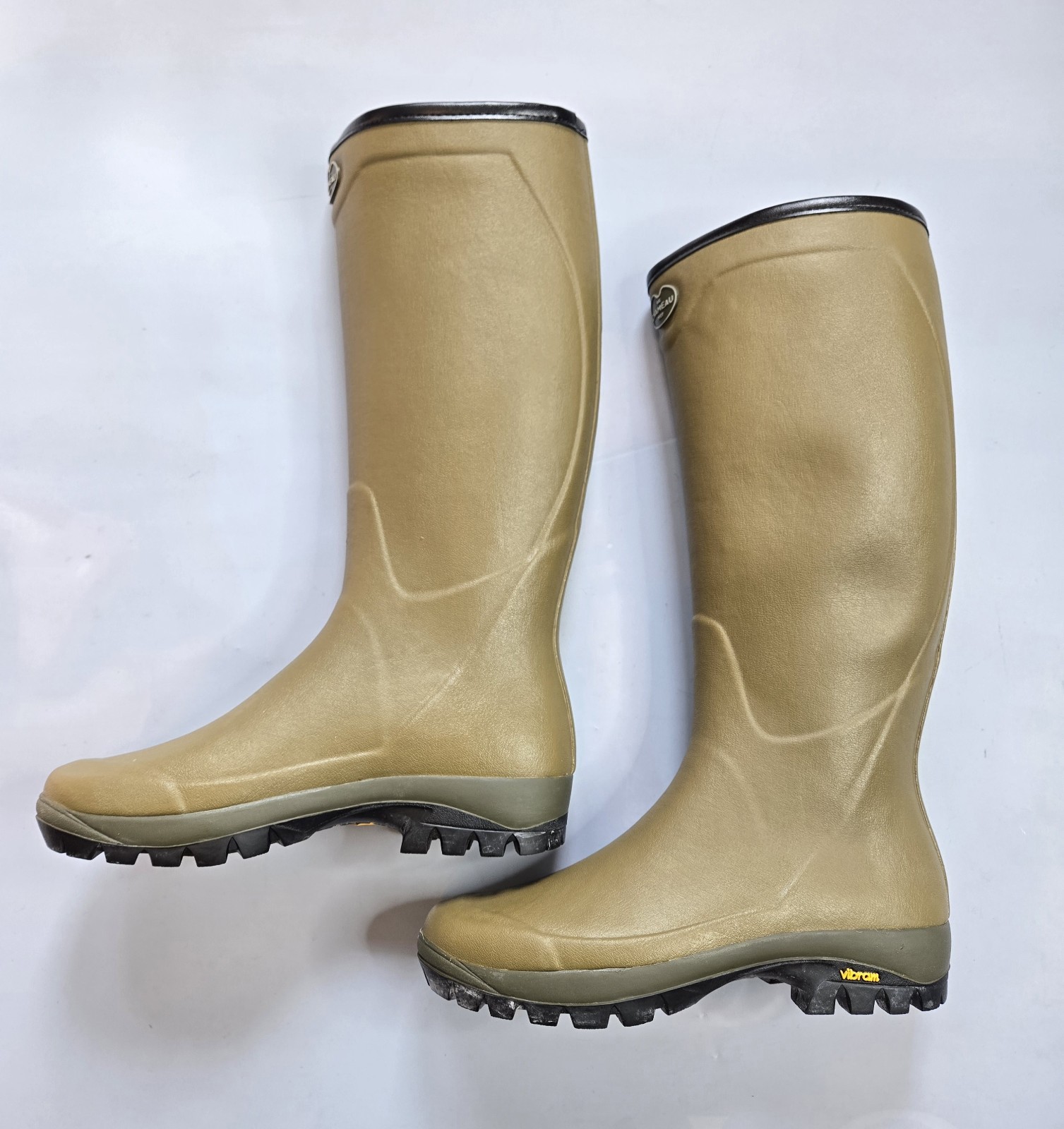 LE CHAMEAU COUNTRY JERSEY LINED VIBRAM SOLE MEN'S ICONIC GREEN WELLINGTON BOOTS LE CHAMEAU COUNTRY JERSEY LINED VIBRAM SOLE MEN'S ICONIC GREEN WELLINGTON BOOTS