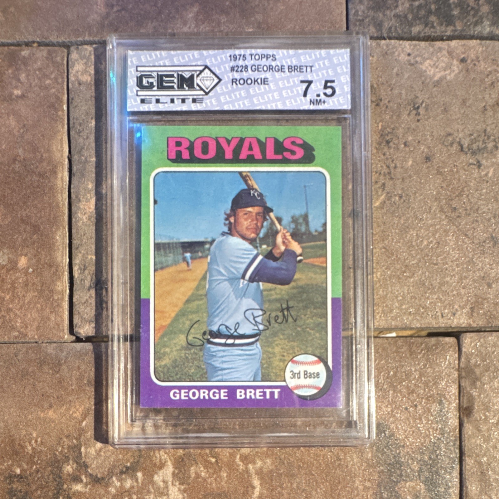 Topps 1975 Topps George Brett Rookie #228 Kansas City Royals Baseball Card Topps 1975 Topps George Brett Rookie #228 Kansas City Royals Baseball Card