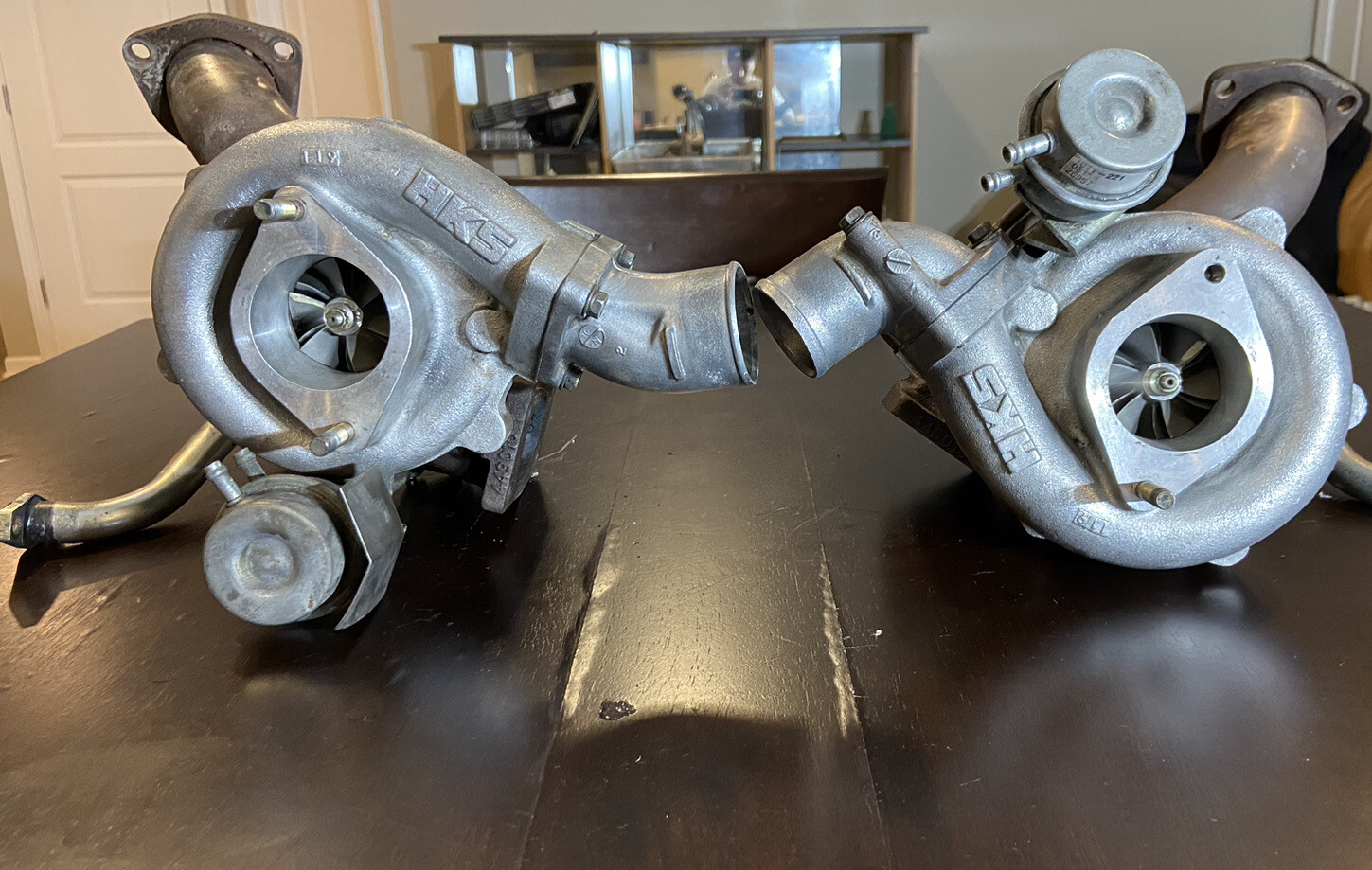 Genuine HKS GT2530 Twin Turbochargers With Divorced Down Pipes For Nissan 300ZX