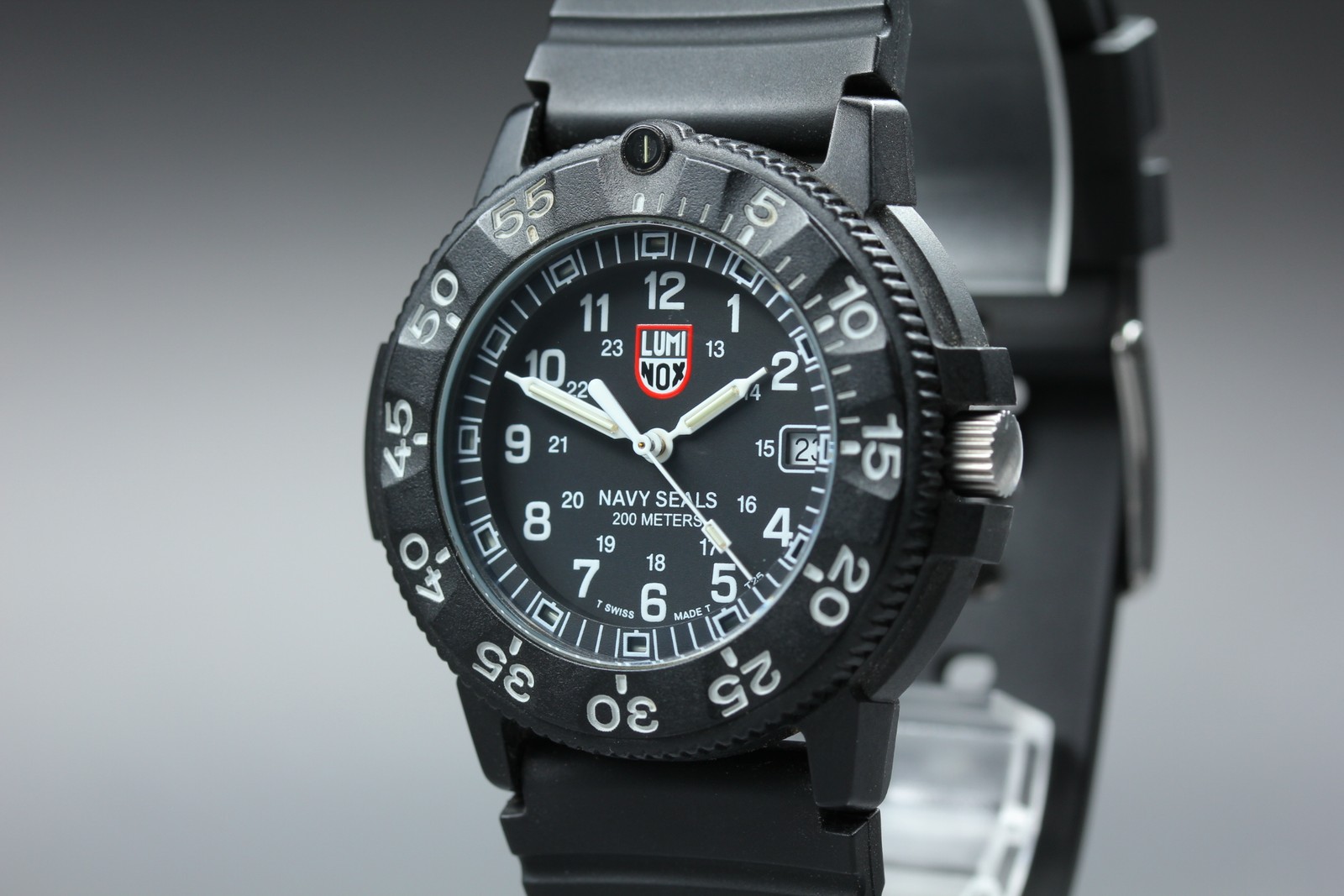 Rare Limited [MINT] Luminox Navy Seal 3000 Black Dial w/ Date 45mm Men\'s JAPAN