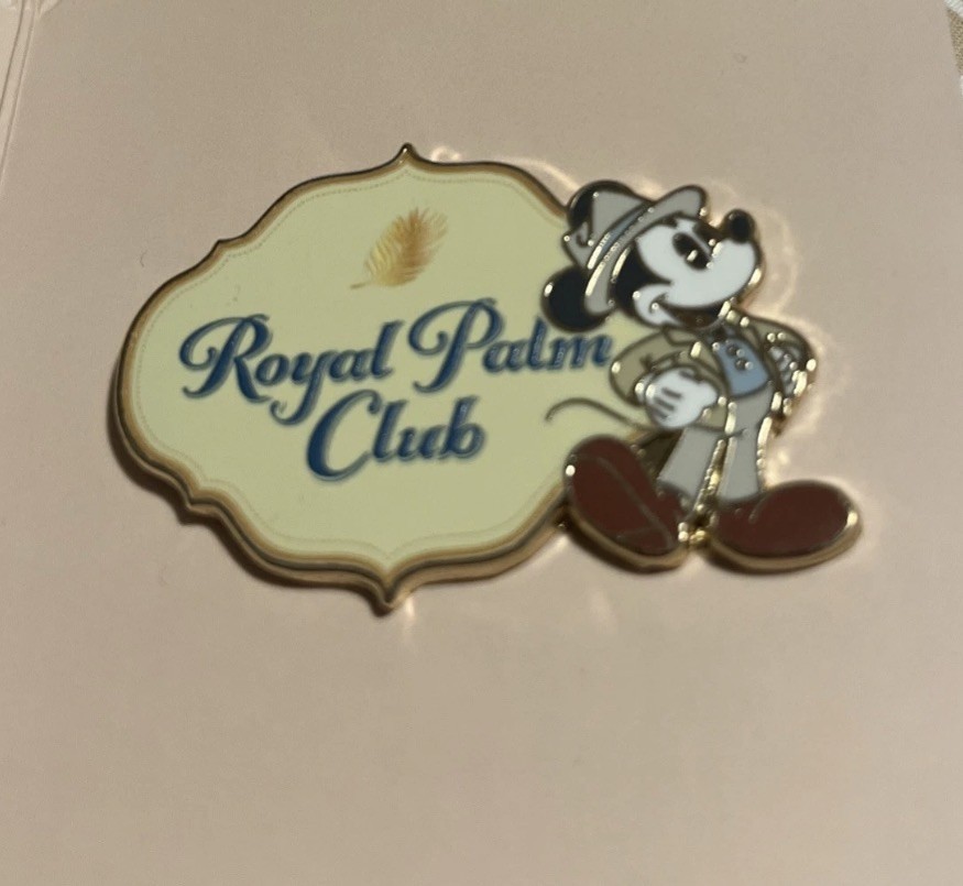 Rare Disney Mickey Mouse Royal Palm Club Single Pin - Grand Floridian Hotel Rare Disney Mickey Mouse Royal Palm Club Single Pin - Grand Floridian Hotel