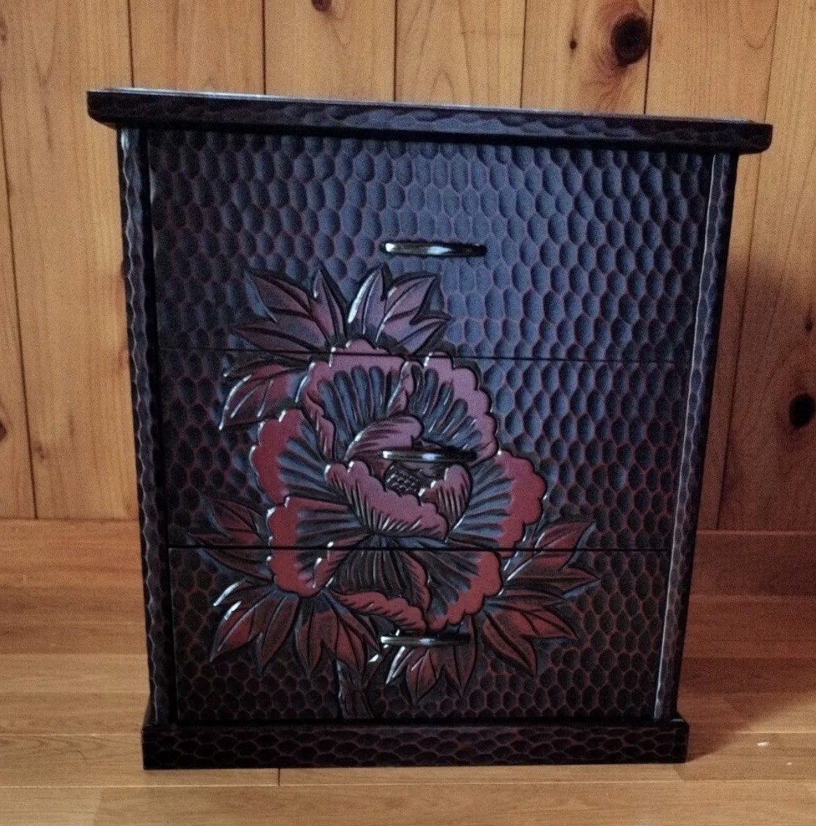 Japanese Kamakura Bori 3-Drawer Chest Peony Carved Lacquerware Tansu Large NOS
