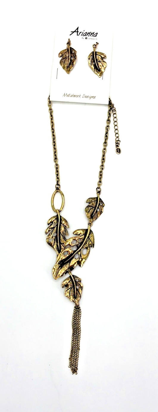 ARIANNA by HOWARD Metalwork Designs Bronze-Tone Leaf Necklace Earrings Orig Card ARIANNA by HOWARD Metalwork Designs Bronze-Tone Leaf Necklace Earrings Orig Card